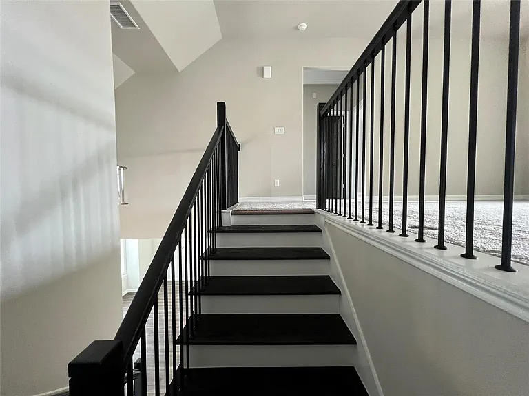 2638 Settler Hill Dr — Photo 8