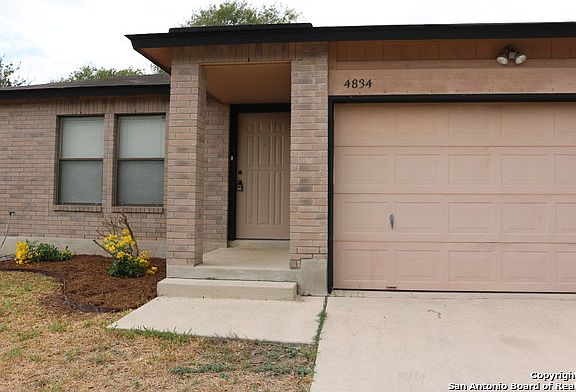 2nd image of 4834 Camas