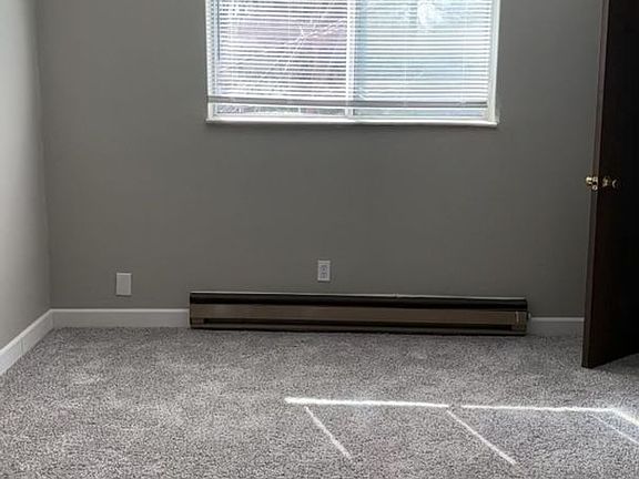 3rd image of 219 Freedom Dr APT R