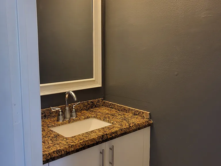 2082 Madeira Dr — Photo 6