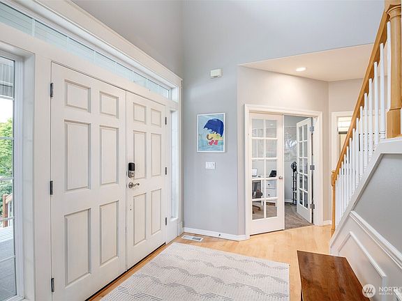 5th image of 2701 91st Avenue E