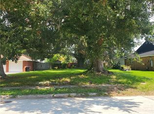 8005 Wales St, New Orleans, LA 70126