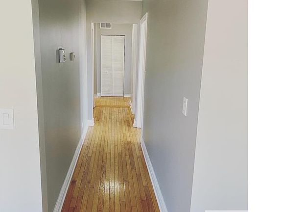 3rd image of 16 N Mayfield Ave #3