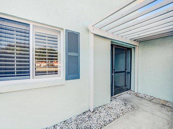 2nd image of 1800 Minutemen Cswy APT 18