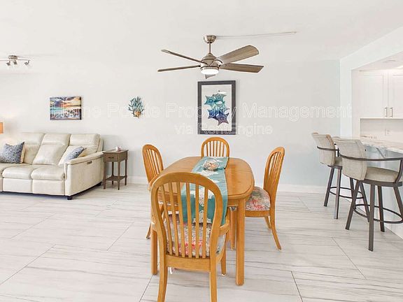 5th image of 300 Valley Stream Dr #3D