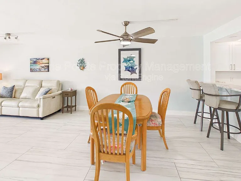 300 Valley Stream Dr #3D — Photo 5