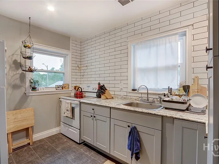 1315 Seiler Ave — Photo 5