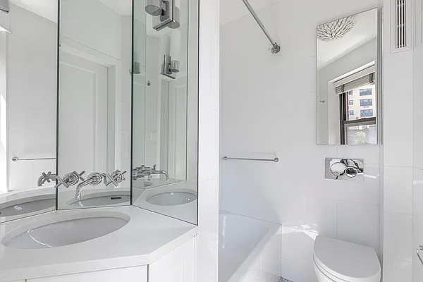 Sold by Sotheby's International Realty | media 5