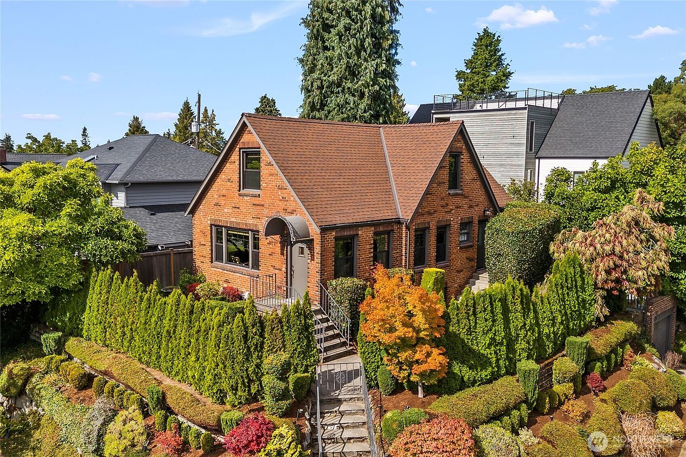 1st image of 2355 45th Avenue SW
