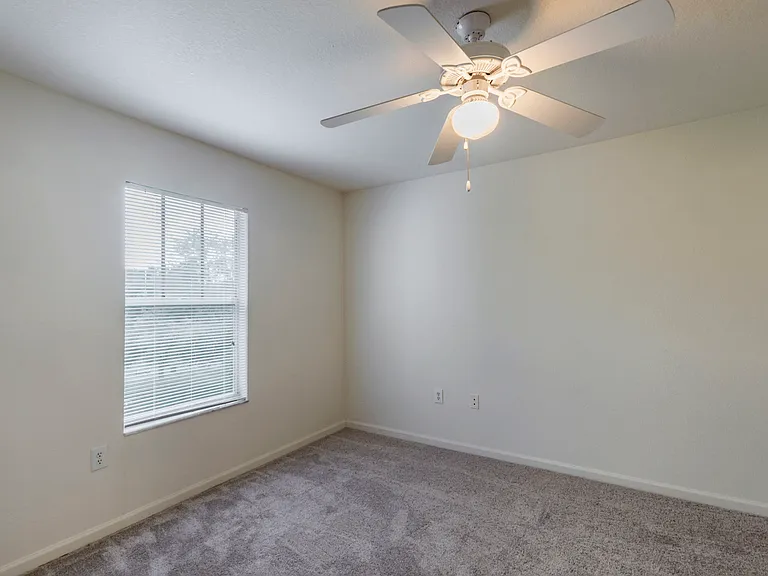 Wilmington Apartments — Photo 25
