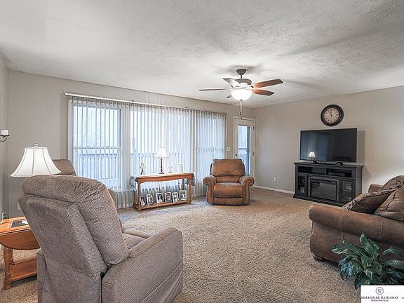 2nd image of 15188 Pinecrest Dr