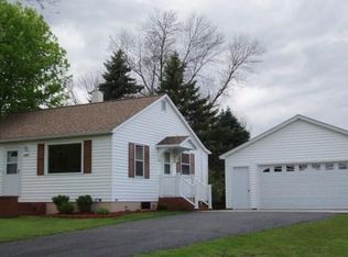2133 10th St, Marinette, WI 54143
