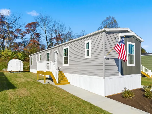 313 Ashwood Ct, Honey Brook, PA 19344