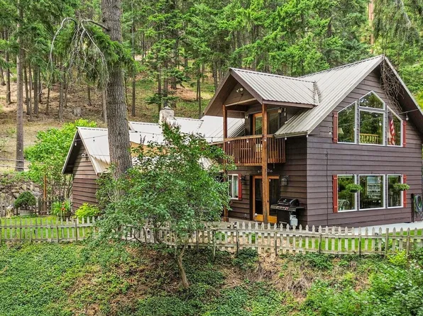 170 Deer Cove Lane, Naches, WA 98937