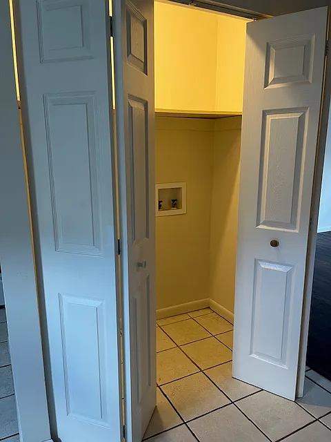 2 bed, 1000 sqft, $1,100 — Photo 3