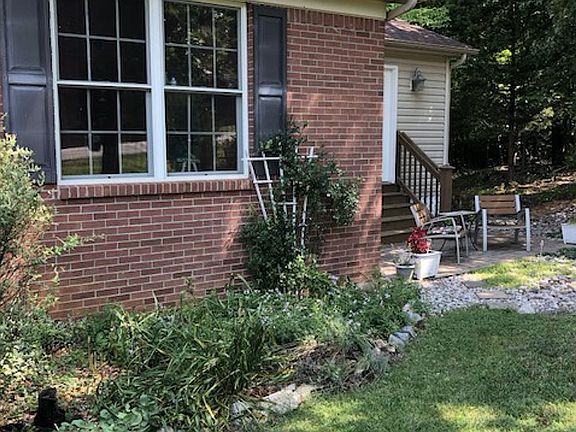 4th image of 138 Wintergreen Rd