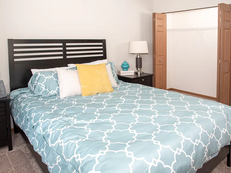 Chaska Place Apartments — Photo 7