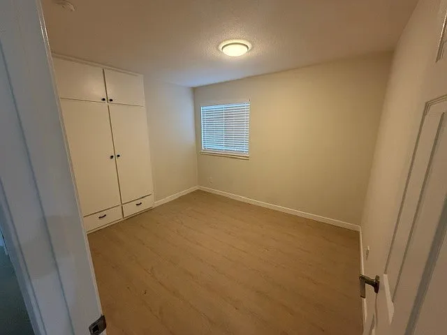 2541 McLaughlin Ave — Photo 6