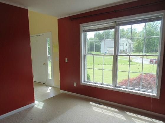 5th image of 4234 Foxwood Dr
