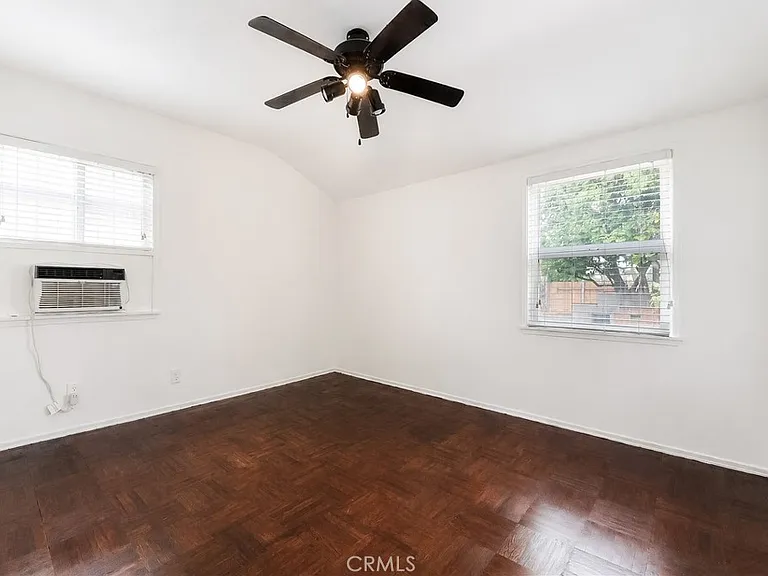 7002 Aura Ave — Photo 7