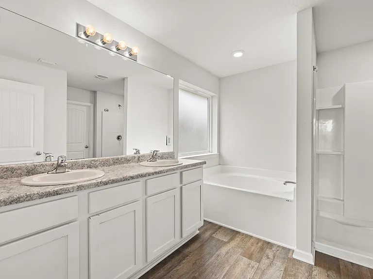 7292 Ellie B Dr — Photo 31
