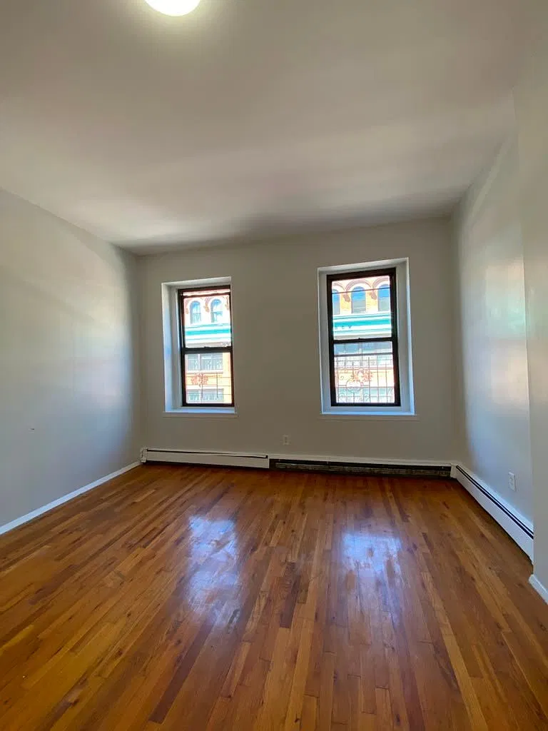 2 bed, 1.0 bath, $2,400 — Photo 2