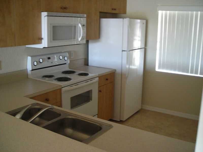 2nd image of 1328 SE 8th Ave APT 105