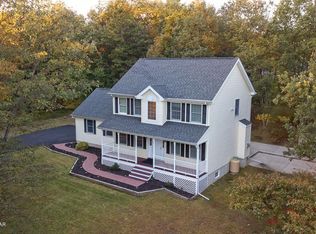 94 Oak Ridge Dr, Albrightsville, PA 18210