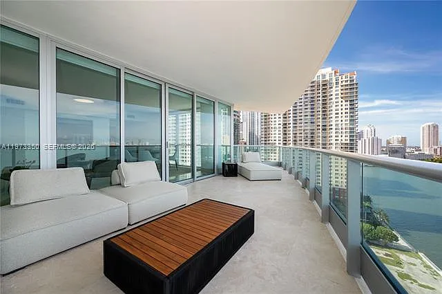 2 bed, 1878 sqft, $12,500 — Photo 3