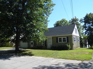 17 Brown St, Lewiston, ME 04240