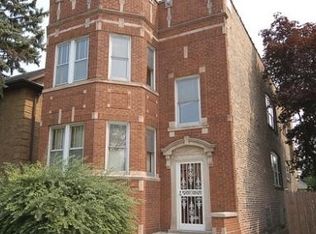 5000 W Berenice Ave, Chicago, IL 60641