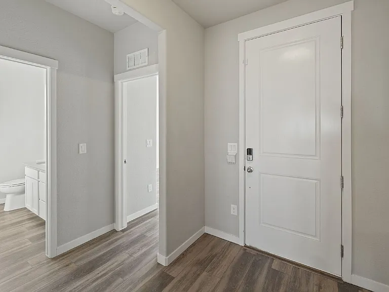 5255 Big Johnson Dr — Photo 2