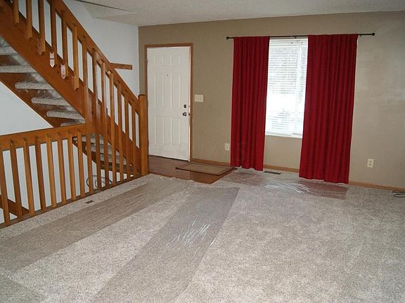4th image of 2994 Carlsbad Dr