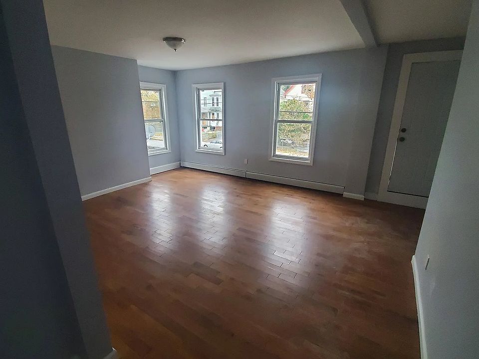 1st image of 274 High St #5C