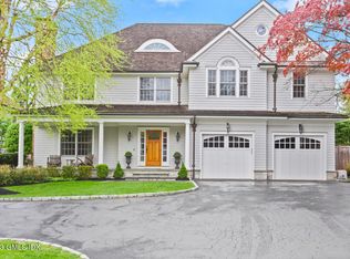 25 Sagamore Rd, Stamford, CT 06902