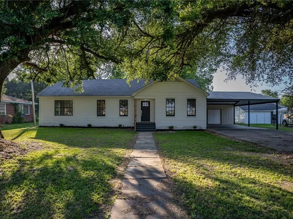 1125 S Main St, Marksville, LA 71351
