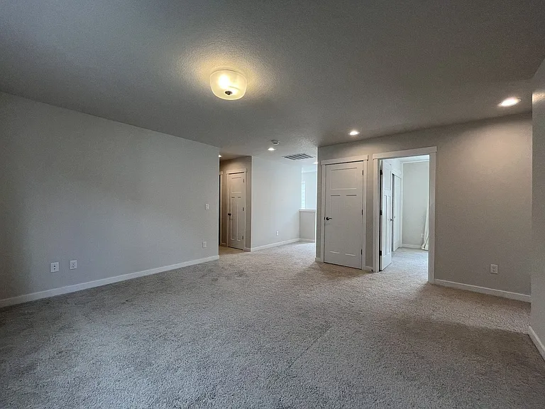 13911 SW 172nd Ave — Photo 34