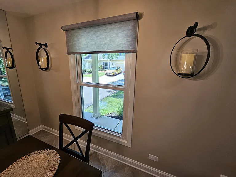 2748 College Hill Cir — Photo 15