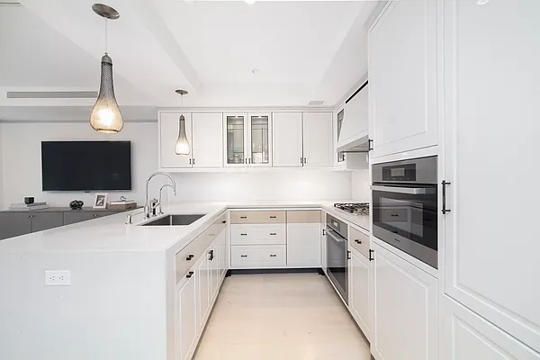 Rented by Brown Harris Stevens | media 3