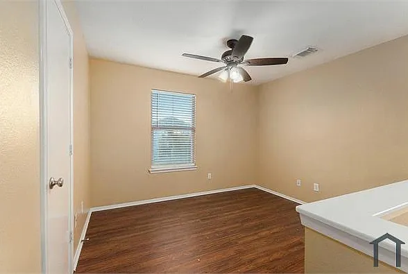 6114 Elton Knolls St — Photo 6