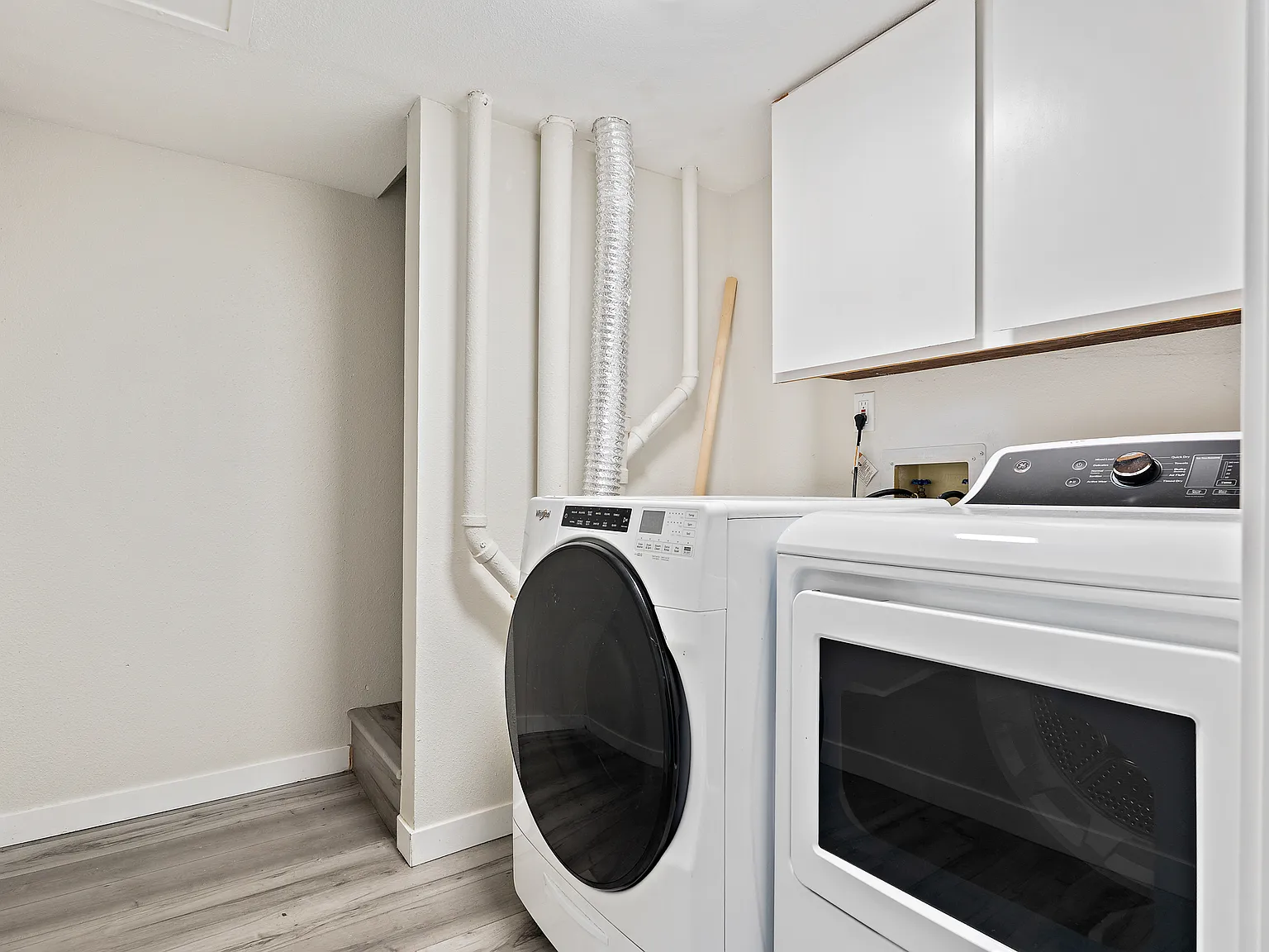 4703 Beach Dr SW, Seattle - Lower... — Photo 3