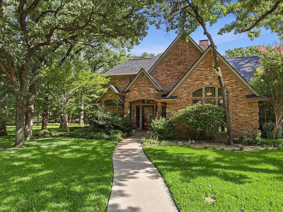 1st image of 3379 Forest Glen Dr