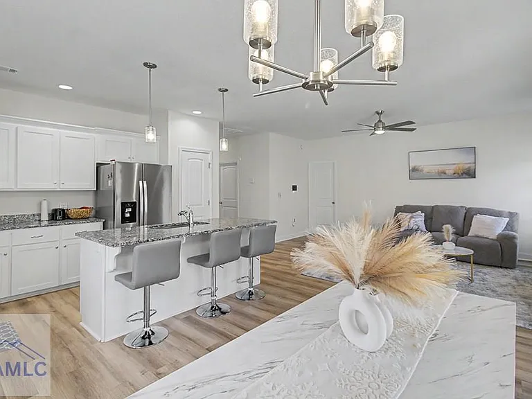 99 McClelland Loop NE — Photo 4