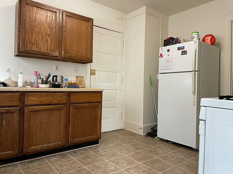 834 E Gorham St #2 — Photo 8