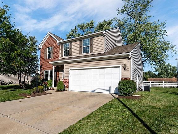 2nd image of 1107 Red Oak Ct