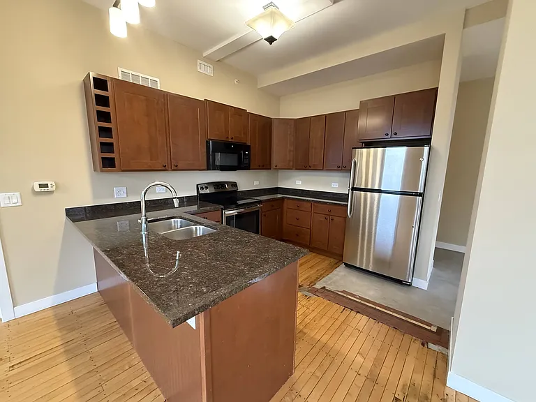 Pioneer Endicott — Photo 183