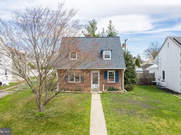 864 Quaint St, Secane, PA 19018