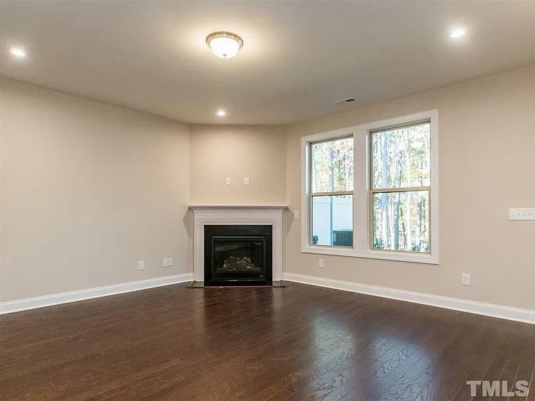 817 Rymark Ct — Photo 11