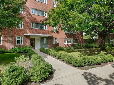7208 Oak Ave APT 4SW, River Forest, IL, 60305