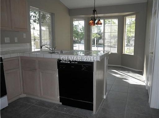 5th image of 1801 Nevada Falls Ct